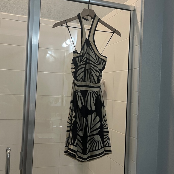 Vici Claudine tropical Printed Halter Mini Dress M - Picture 5 of 9